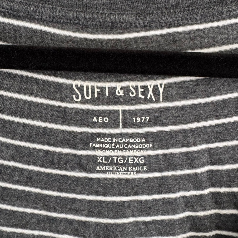 American Eagle - Soft and Sexy V Neck Long Sleeve - grey/white, size XL - Picture 2 of 3